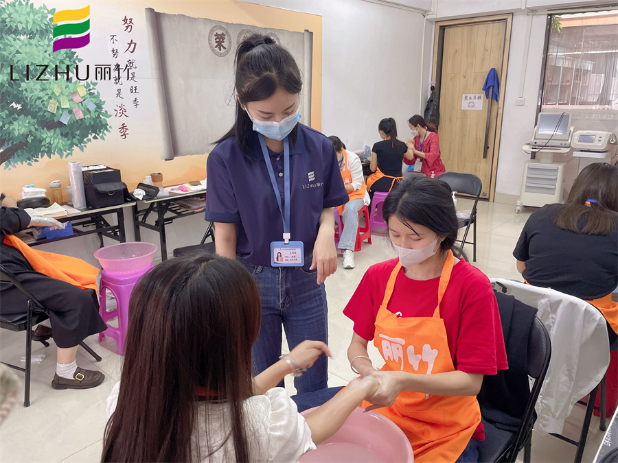 美甲手部護(hù)理的重要性，廣西美甲實(shí)操教學(xué)