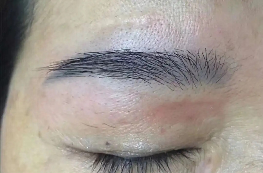 藍(lán)眉和紅眉形成的原因，看南寧紋繡培訓(xùn)正規(guī)學(xué)校哪家好?