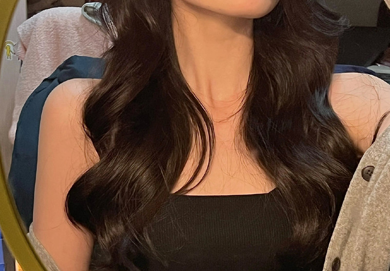 如何用電棒卷出氛圍感卷發(fā)？廣西燙染學(xué)校教你