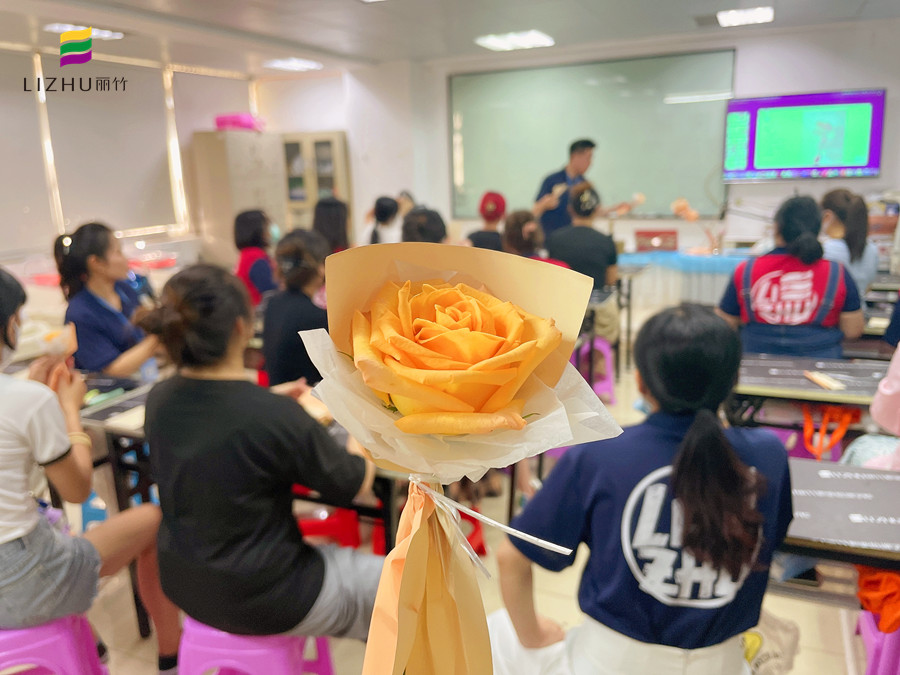 南寧花藝培訓(xùn)哪里好？南花藝師培訓(xùn)學(xué)校歡迎你