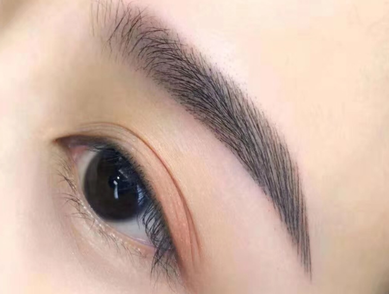 紋眉的價(jià)格怎么決定？南寧紋繡十大名校揭秘