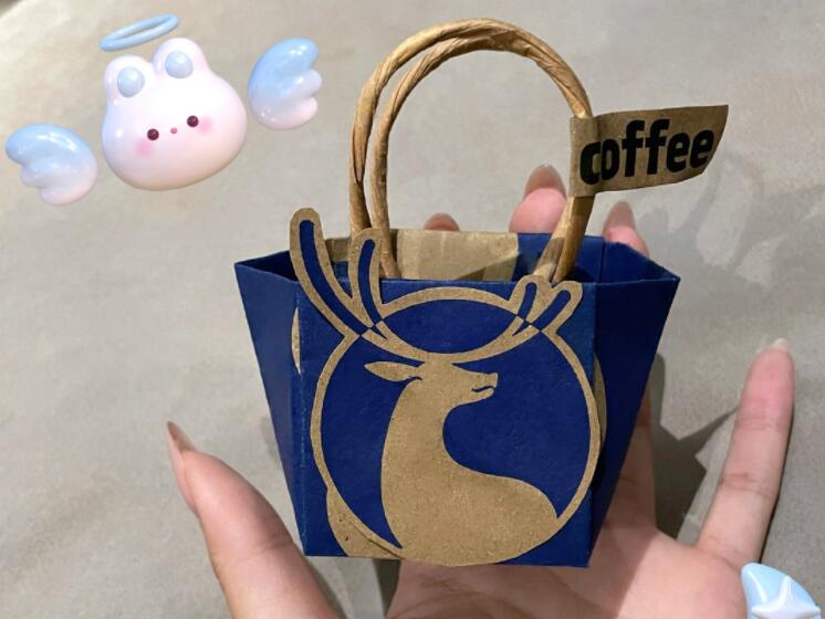 瑞幸托特包 | 南寧專業(yè)花藝培訓(xùn)學(xué)校分享折紙作品