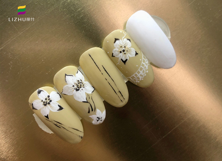 春日彩繪花朵美甲 |  廣西省美甲學校排行榜推薦