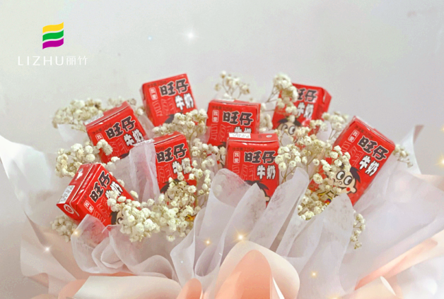 網(wǎng)紅大零食花束，南寧婚慶花藝培訓學校作品