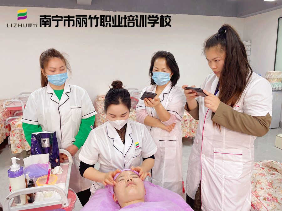 點(diǎn)按太陽(yáng)（xue）的注意事項(xiàng)，南寧按摩學(xué)校培訓(xùn)內(nèi)容