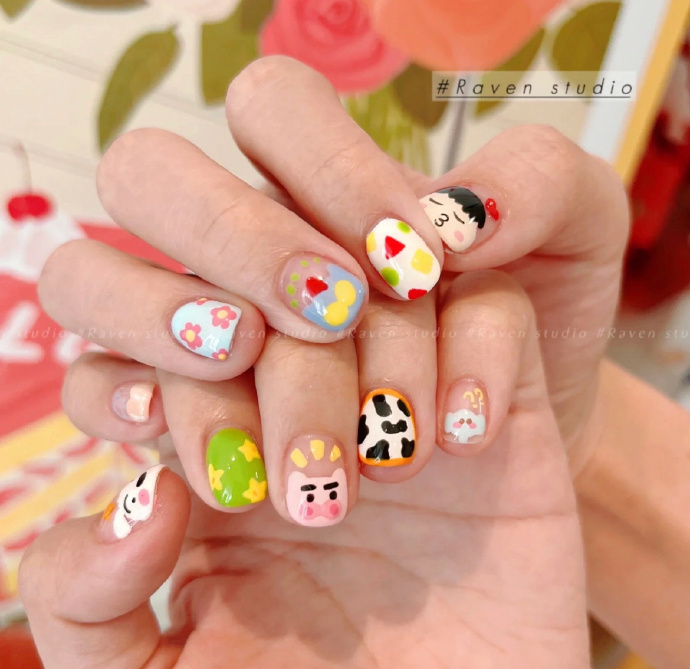 卡通手繪美甲，廣西美甲款式造型學校推薦