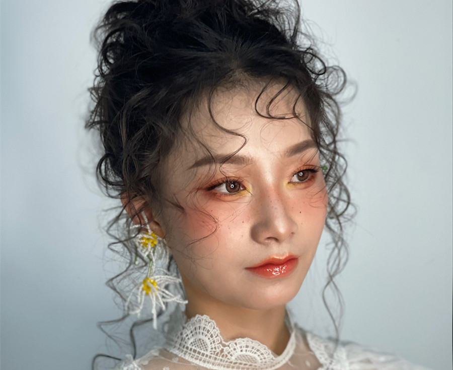 日系風(fēng)尚新娘，廣西新娘造型彩妝學(xué)校作品