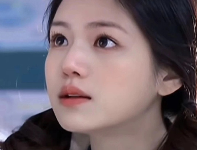 消腫減齡眼妝，廣西化妝基礎(chǔ)班教程