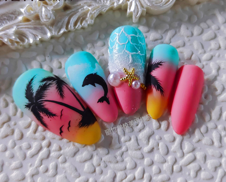 夏日海灘美甲，全部都是海的味道