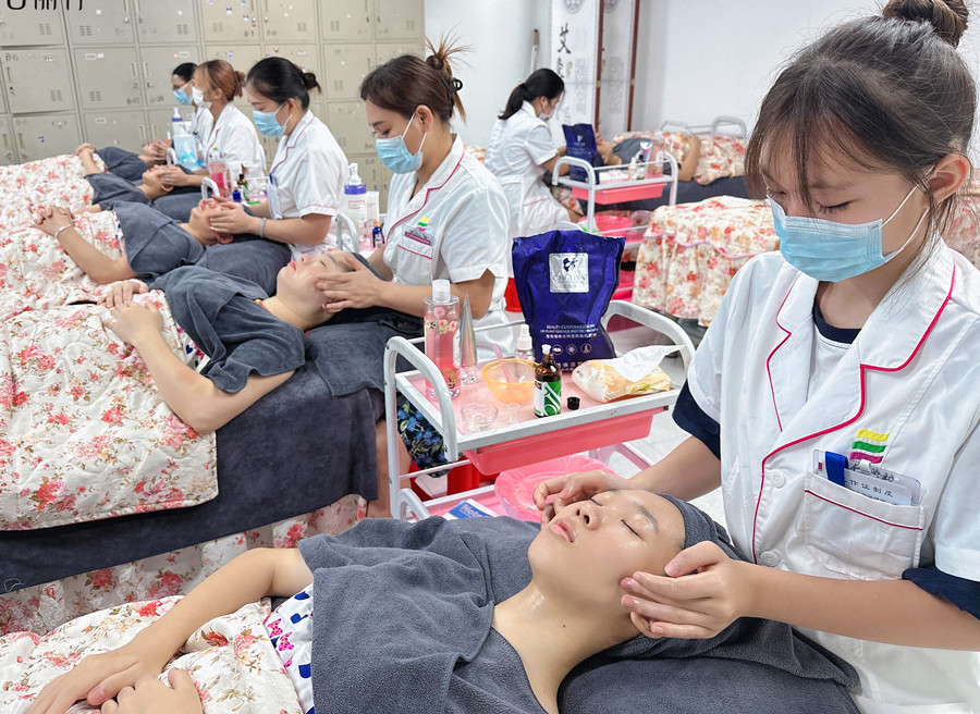 零基礎(chǔ)學(xué)美容養(yǎng)顏 | 南寧專業(yè)美容課程