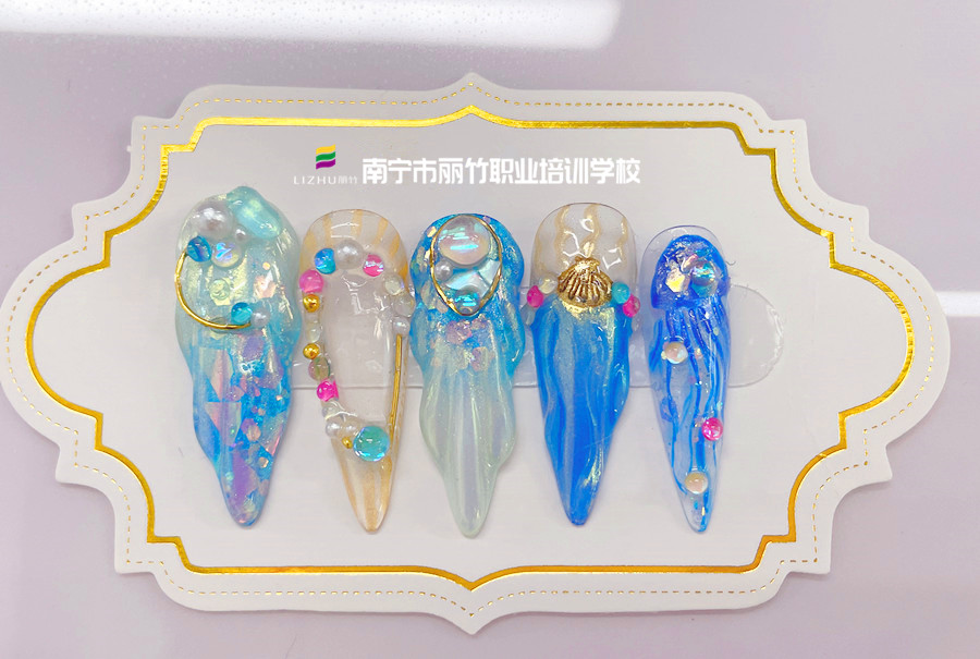 零基礎(chǔ)美甲教學：美甲極光粉的使用方法