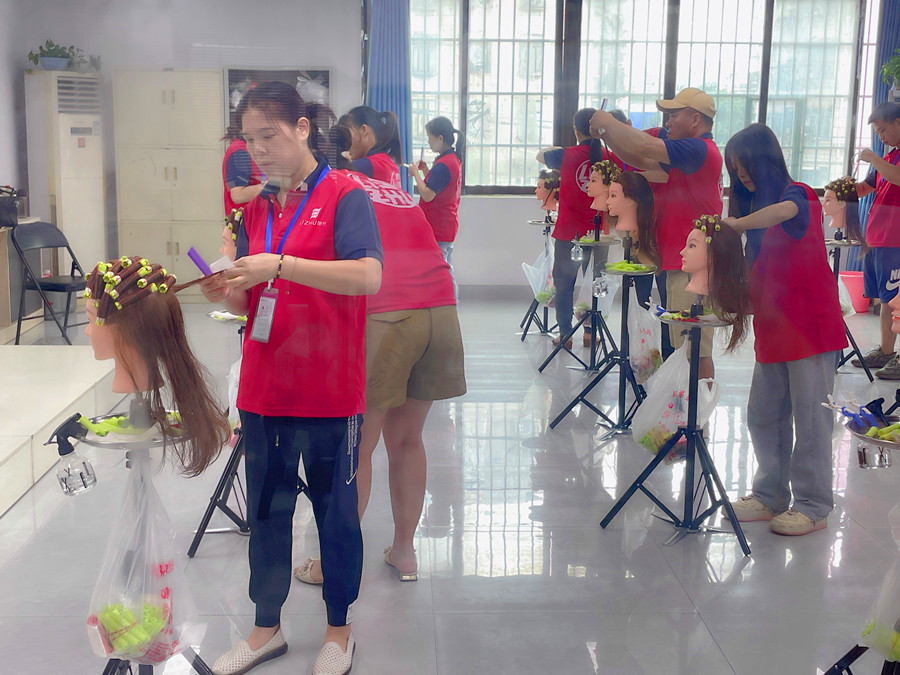 美發(fā)卷發(fā)杠的操作，零基礎(chǔ)學(xué)卷發(fā)