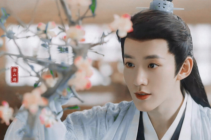 不貼假睫毛也好看的眼妝，廣西學化妝影視