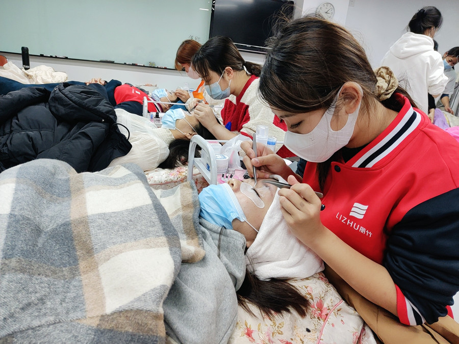 美睫為什么會受歡迎？南寧美睫專業(yè)解答