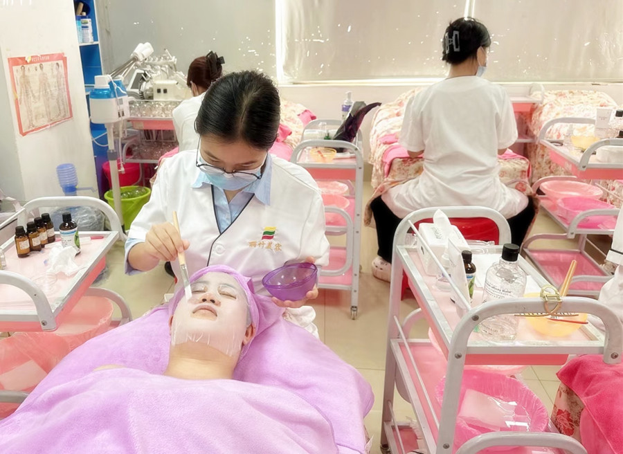 冬季護(hù)膚的誤區(qū)，南寧學(xué)美容面部管理