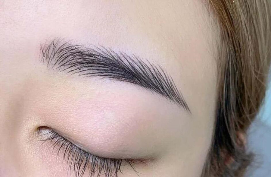 不同紋眉類型如何選色乳？廣西學(xué)紋眉毛