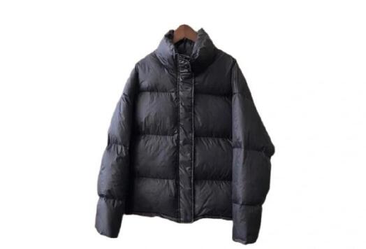 黑色短款羽絨服搭配技巧，廣西人物形象造型課程