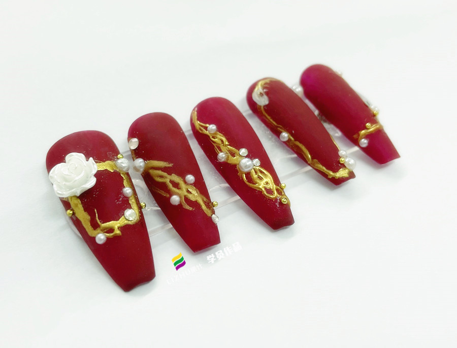 新年紅色美甲，廣西學(xué)美甲款式