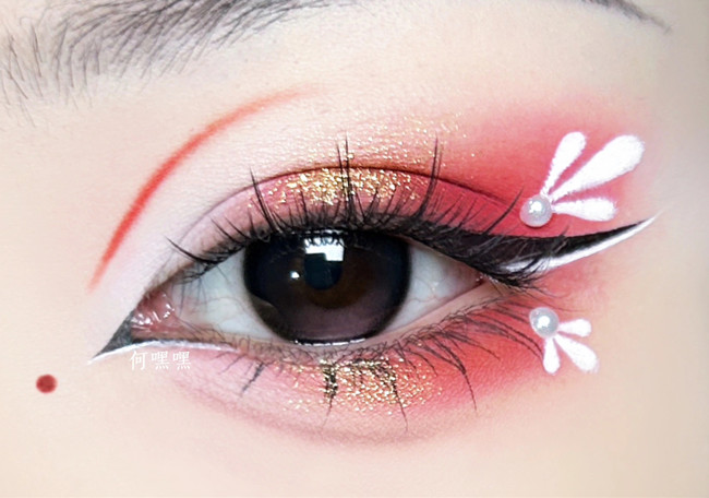?玉蘭花眼妝教程，零基礎(chǔ)化妝學(xué)習(xí)