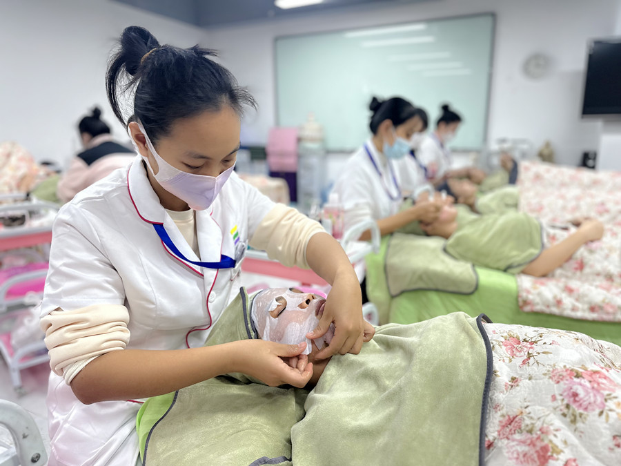 春季護(hù)膚緊急攻略，南寧護(hù)膚美容培訓(xùn)