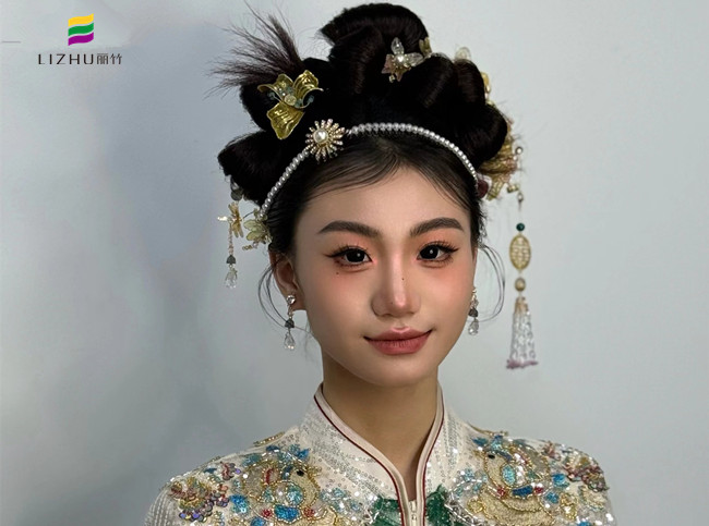  新中式秀禾造型，廣西新娘妝容造型培訓(xùn)