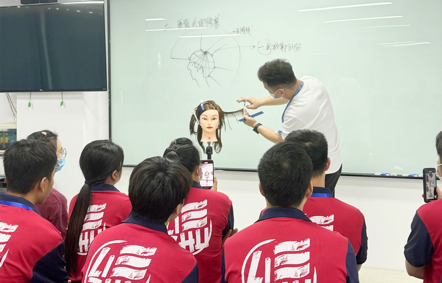 美發(fā)夾剪基礎(chǔ)知識(shí)，廣西剪發(fā)理發(fā)教案