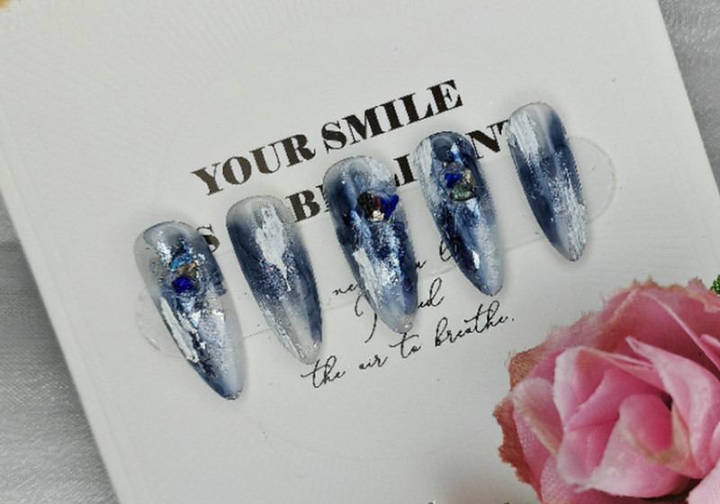 冰川暈染美甲，廣西美甲短期培訓(xùn)班課堂作品