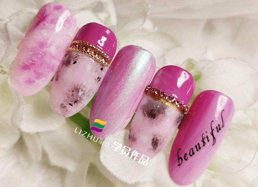 美甲暈染糊成團(tuán)的原因，南寧美甲培訓(xùn)課程講解