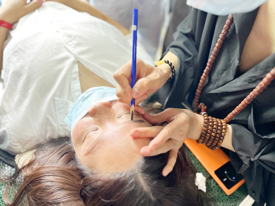 為什么現(xiàn)在這么多人做紋眉？南寧紋繡專業(yè)正規(guī)學校講解