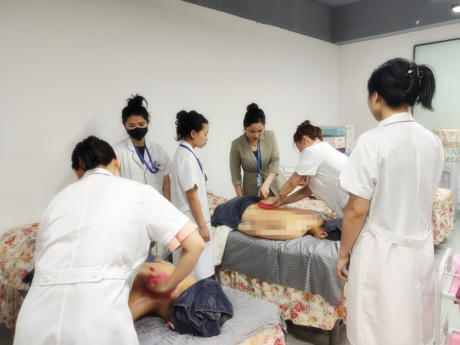 背部經(jīng)絡(luò)刷的作用，南寧學(xué)美容美體專業(yè)