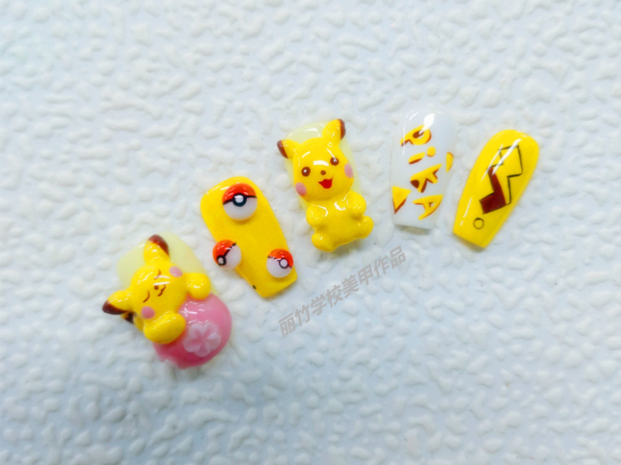 卡通立體雕花美甲，廣西美甲學(xué)校排行推薦分享