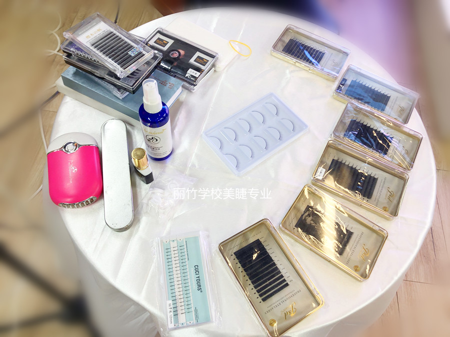 常用的睫毛種類介紹，南寧美睫學習