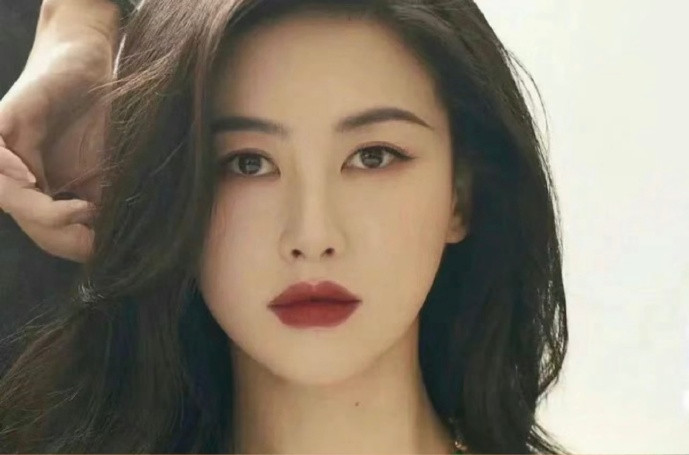 水彎眉教程，南寧化妝師日常必學(xué)