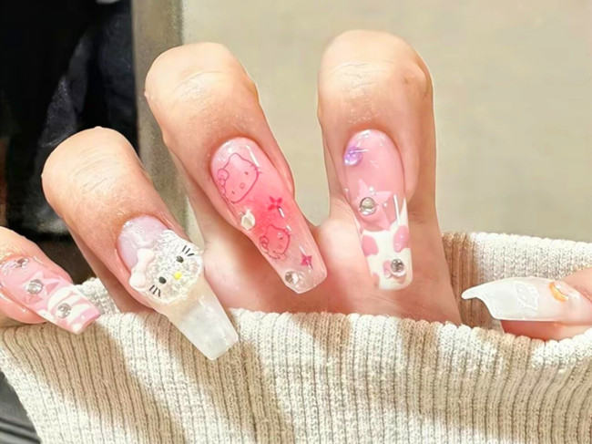 凱蒂貓美甲，南寧美甲款式造型學(xué)校分享