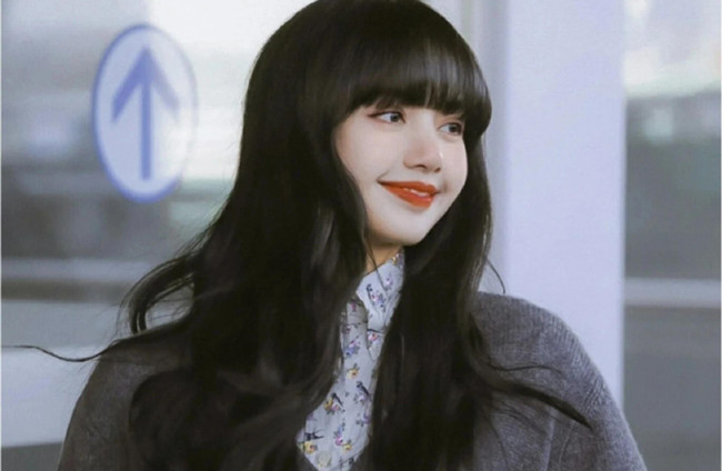 圓臉避雷的妝容誤區(qū)，南寧化妝彩妝學(xué)習(xí)