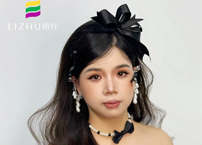 千金披發(fā)造型，學化妝美沒經驗作品