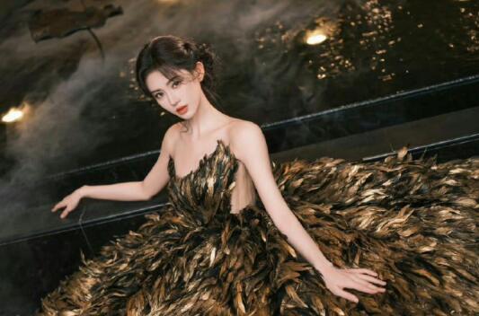 鞠婧祎金羽妝教程，南寧化妝仿妝培訓