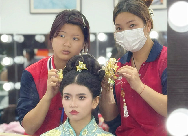 秀禾妝容，用實(shí)力展現(xiàn)廣西彩妝學(xué)校哪家有實(shí)力？