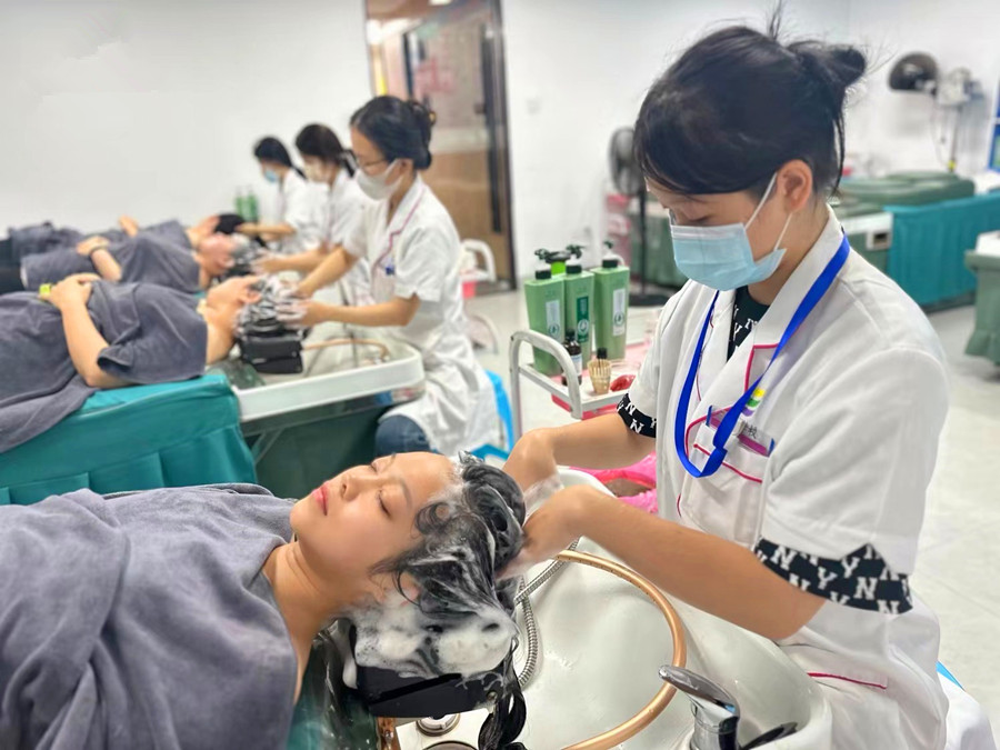 頭療養(yǎng)發(fā)有什么項目？南寧頭療培訓學校課程講解