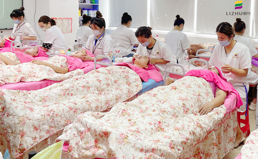 假期還債式護(hù)膚，南寧美容護(hù)膚培訓(xùn)教學(xué)