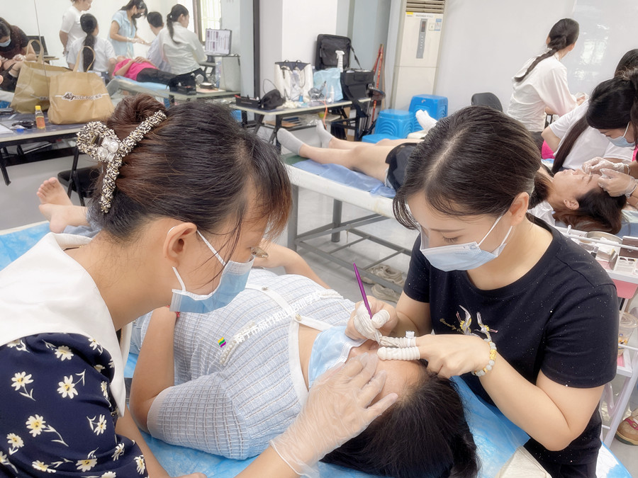 廣西紋繡哪里可以進(jìn)修？色乳的選擇