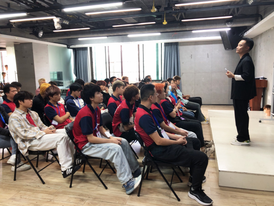 南寧美發(fā)培訓就業(yè)宣講：改變·美發(fā)沙龍