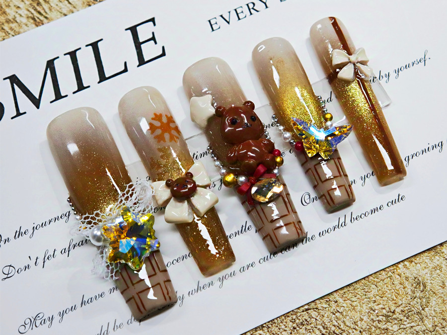 巧克力熊美甲，廣西美甲學(xué)徒熱門款推薦