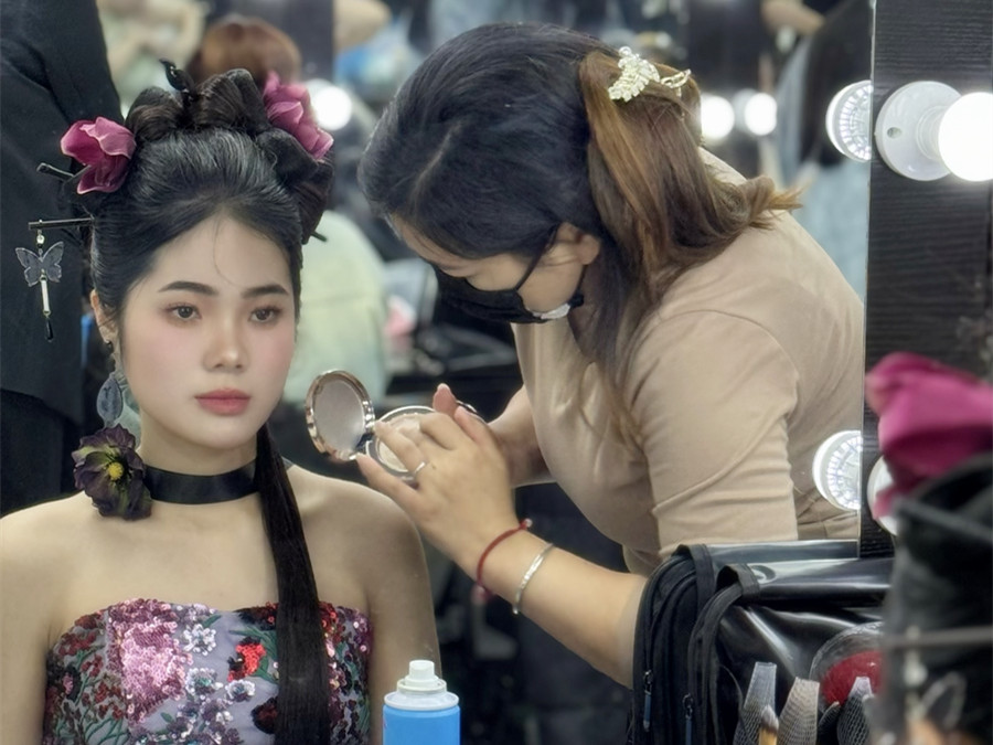 新中式妝容造型，從零學彩妝造型