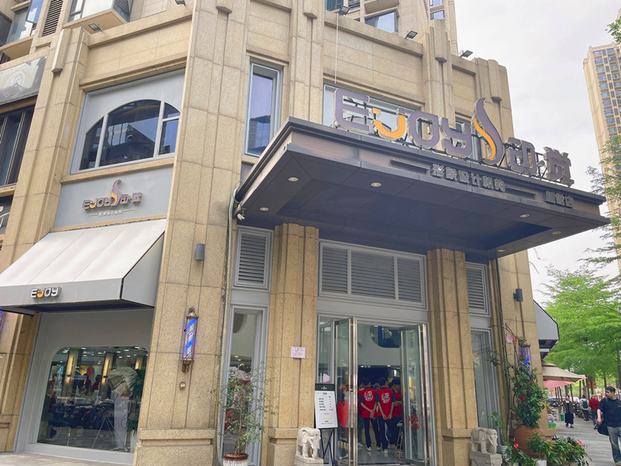 有圖有真相！南寧美發(fā)畢業(yè)就業(yè)到店參觀