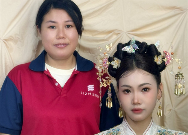 新中式秀禾，南寧化妝學(xué)校十大品牌