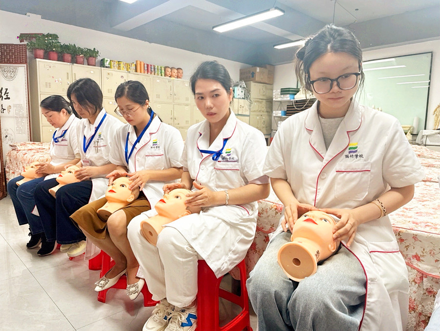 零基礎學美容的入門練習，廣西美容師日常