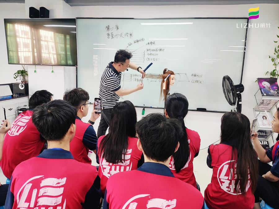 螳螂須發(fā)型的適合人群，廣西美發(fā)修剪