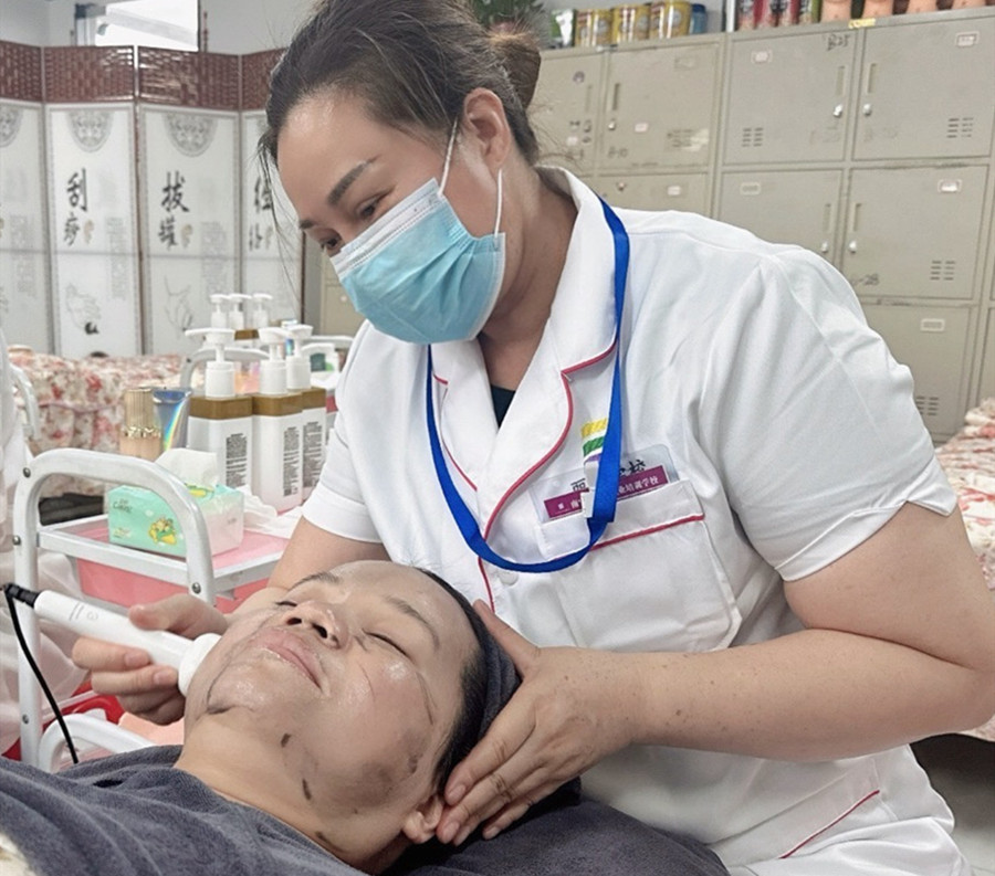 如何養(yǎng)出好皮膚的技巧，廣西皮膚管理學(xué)習(xí)