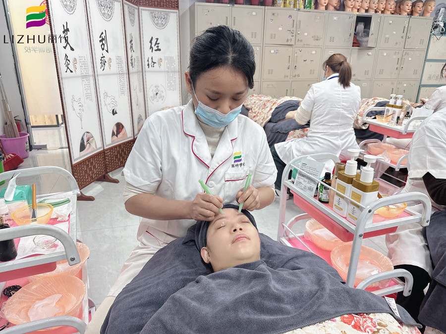 什么是撥筋？廣西美容手法實訓(xùn)